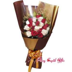 2 dozen mixed red/white roses