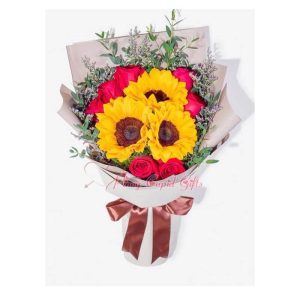 3 Sunflowers and Roses in Bouquet