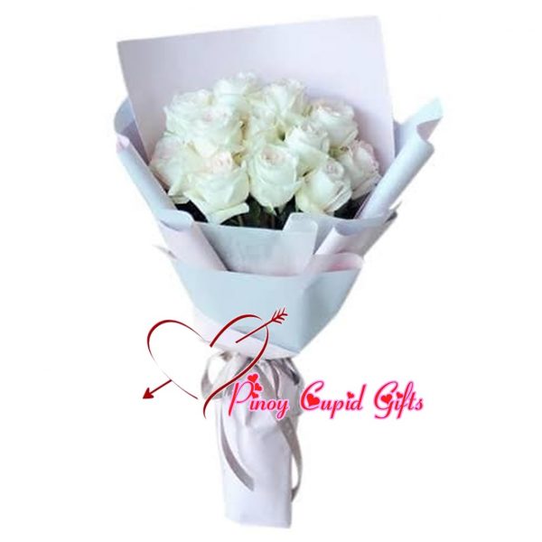 12 White Roses in a hand bouquet