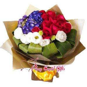 Mixed Flower of 1 Dozen Roses, Blue Hydrangea, White Paper Roses