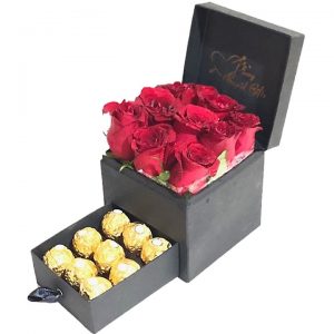 Red Roses with 9pcs Ferrero in drawer gift box