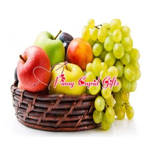 Fruit Basket 12: 2 red Apples 2 green Apples 2 Pears 1/2 kilo green grapes 1/2 kilo red Grapes.