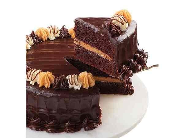 CHOCOLATE CARAMEL DECADENCE CAKE-sl