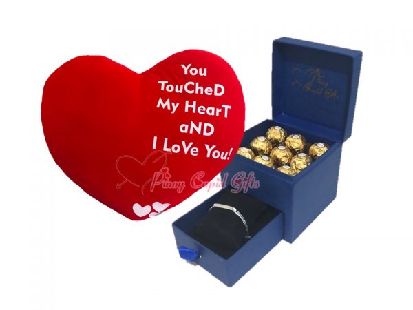 romantic box with ferrero/silver bracelet plus big heart pillow