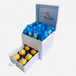 Blue Roses and 6pcs Ferrero in a special gift box
