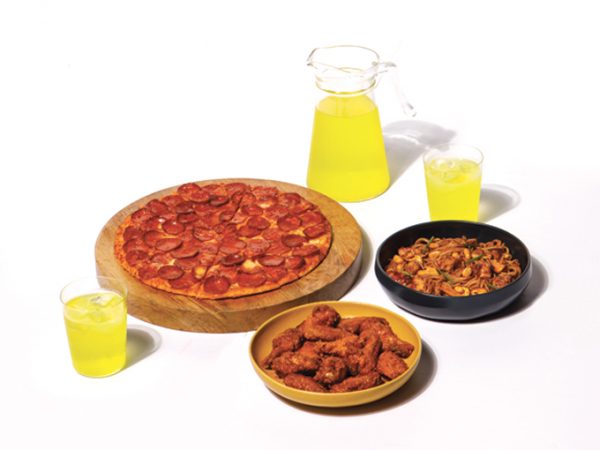 12″ Classic NY-Style Original Crust pizza, 1/2-pound wings, large pasta, and 1.5l drink from Yellow Cab