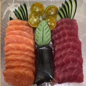 Mixed Salmon and Tuna Sashimi (half & half)