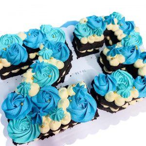 Special numbered cake-blue