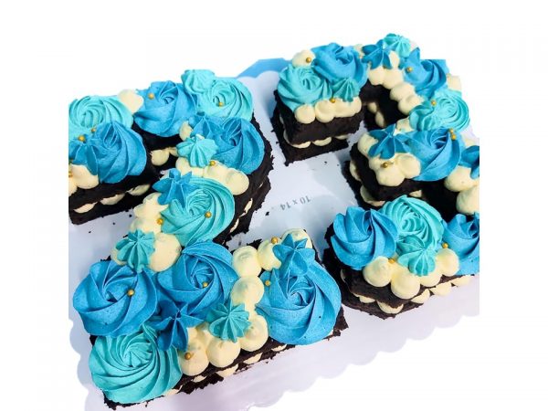 Special numbered cake-blue