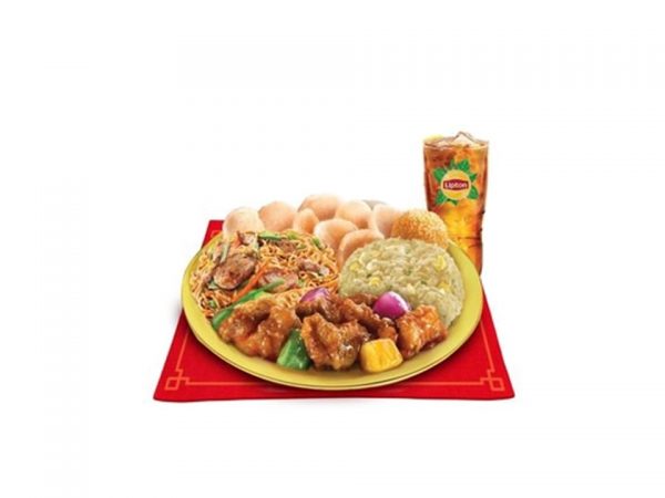Sweet 'n' Sour Pork Lauriat with Drink by Chowking
