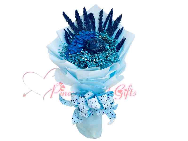 Dried and preserved bouquet - blue theme