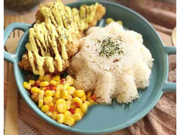 Breaded fillet of fish with honey thyme mustard sauce-Banapple