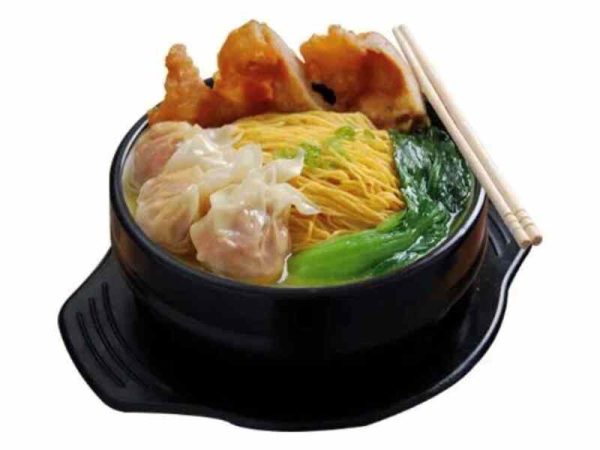 Noodles in Soup with Pork Rib and Wanton – Light